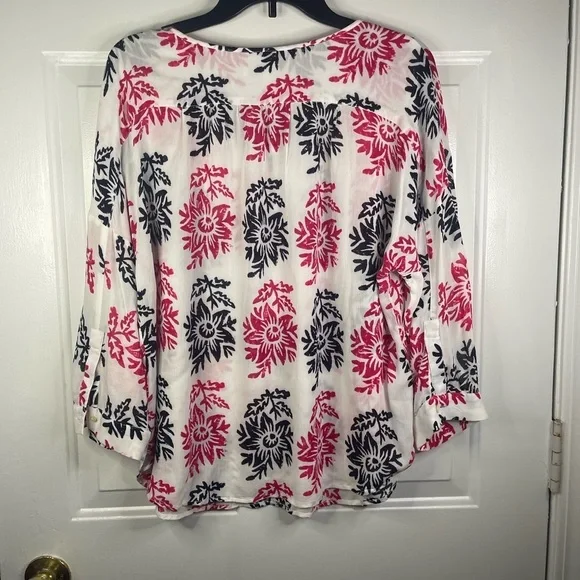 Loft long sleeve floral blouse in pink and black. - Picture 5 of 6